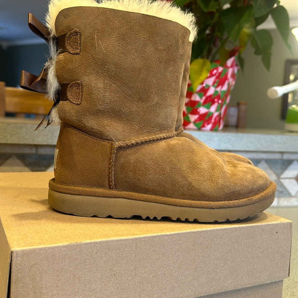 UGG Bailey Bow Kids Boots.